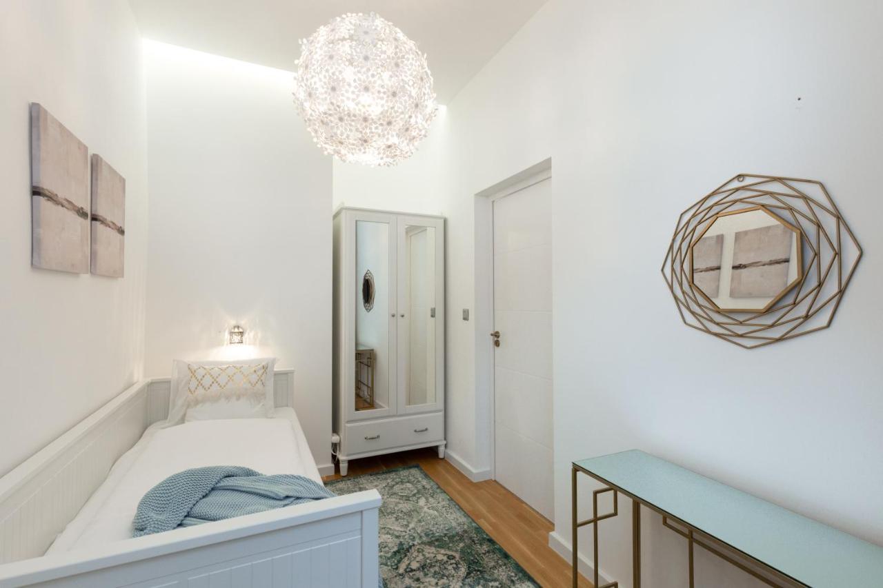Space And Style In The Heart Of Budapest W 2Br&2Bt Εξωτερικό φωτογραφία