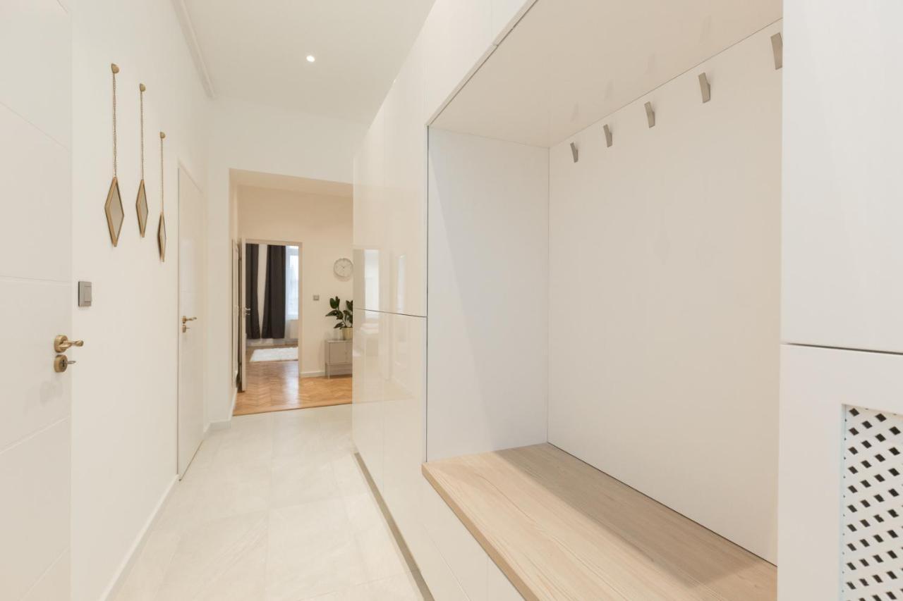Space And Style In The Heart Of Budapest W 2Br&2Bt Εξωτερικό φωτογραφία